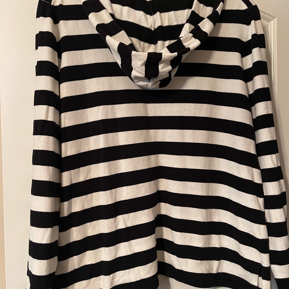 Stretch knit pull over - Picture 2 of 2